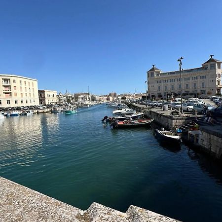 Casa Vacanza D&G Сиракуза Екстериор снимка
